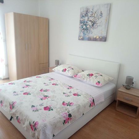 Ferienhaus Paula Apartment Podstrana Ngoại thất bức ảnh