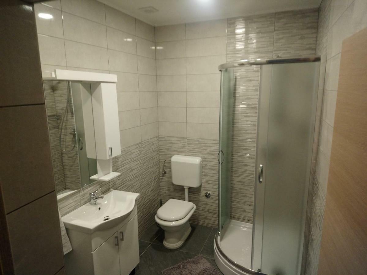 Ferienhaus Paula Apartment Podstrana Ngoại thất bức ảnh