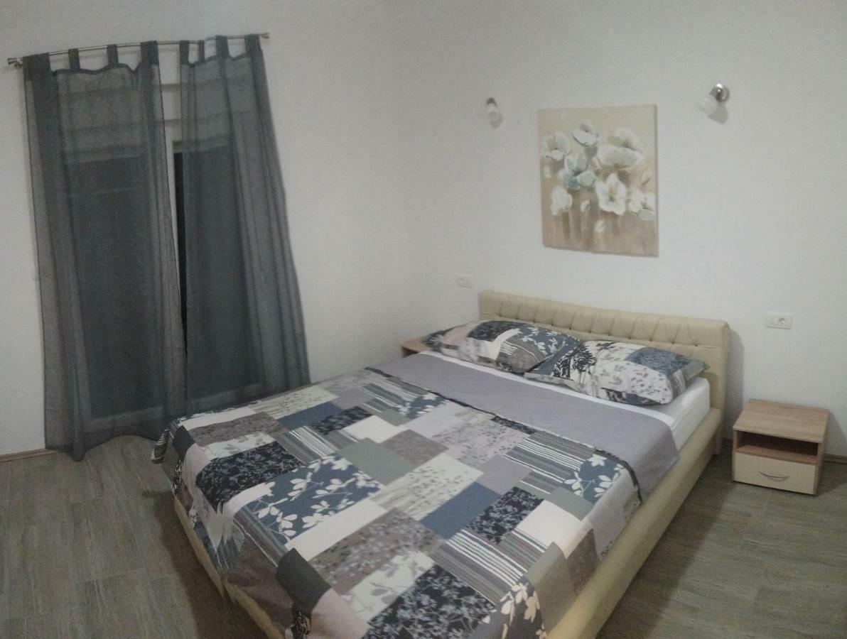 Ferienhaus Paula Apartment Podstrana Ngoại thất bức ảnh