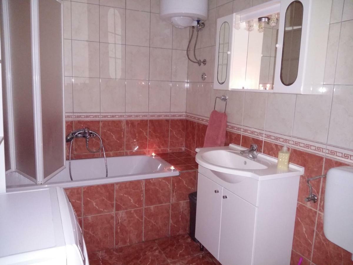 Ferienhaus Paula Apartment Podstrana Ngoại thất bức ảnh