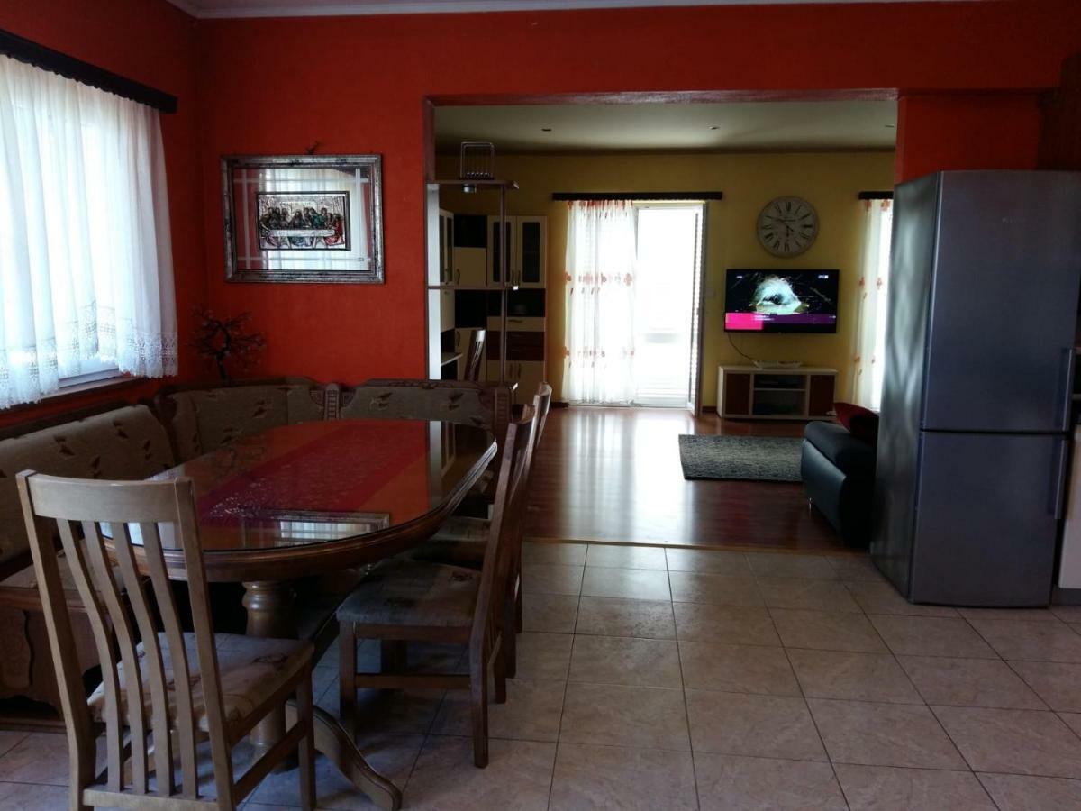 Ferienhaus Paula Apartment Podstrana Ngoại thất bức ảnh