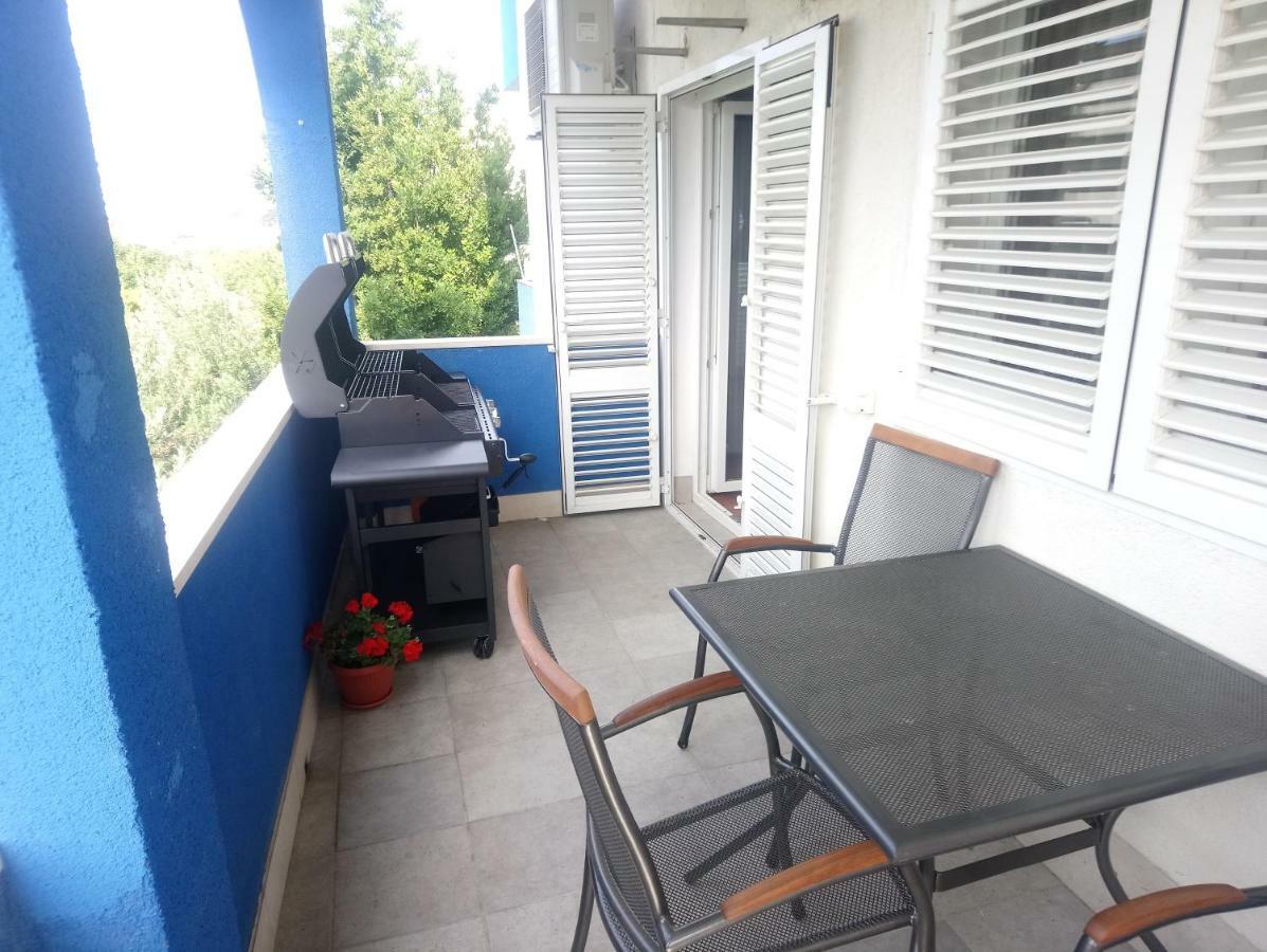 Ferienhaus Paula Apartment Podstrana Ngoại thất bức ảnh