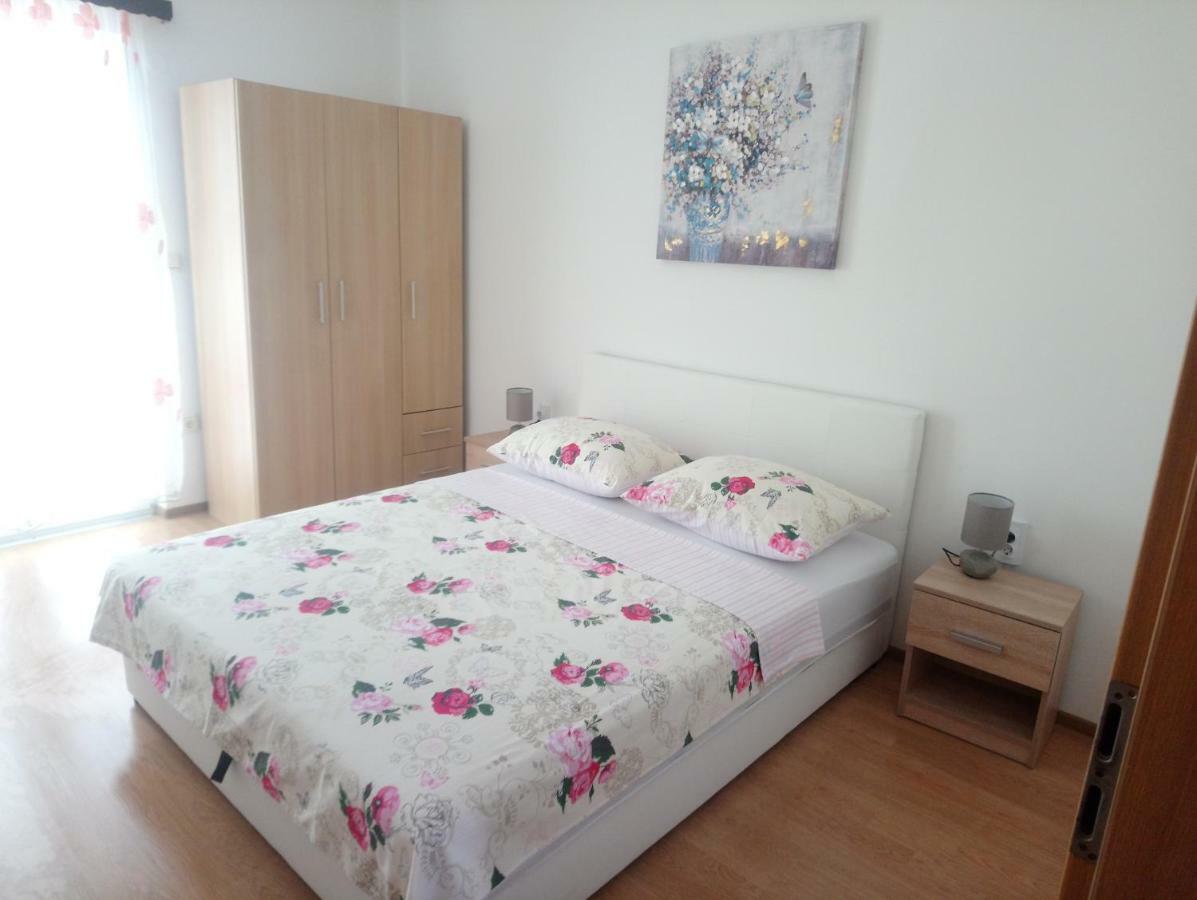 Ferienhaus Paula Apartment Podstrana Ngoại thất bức ảnh