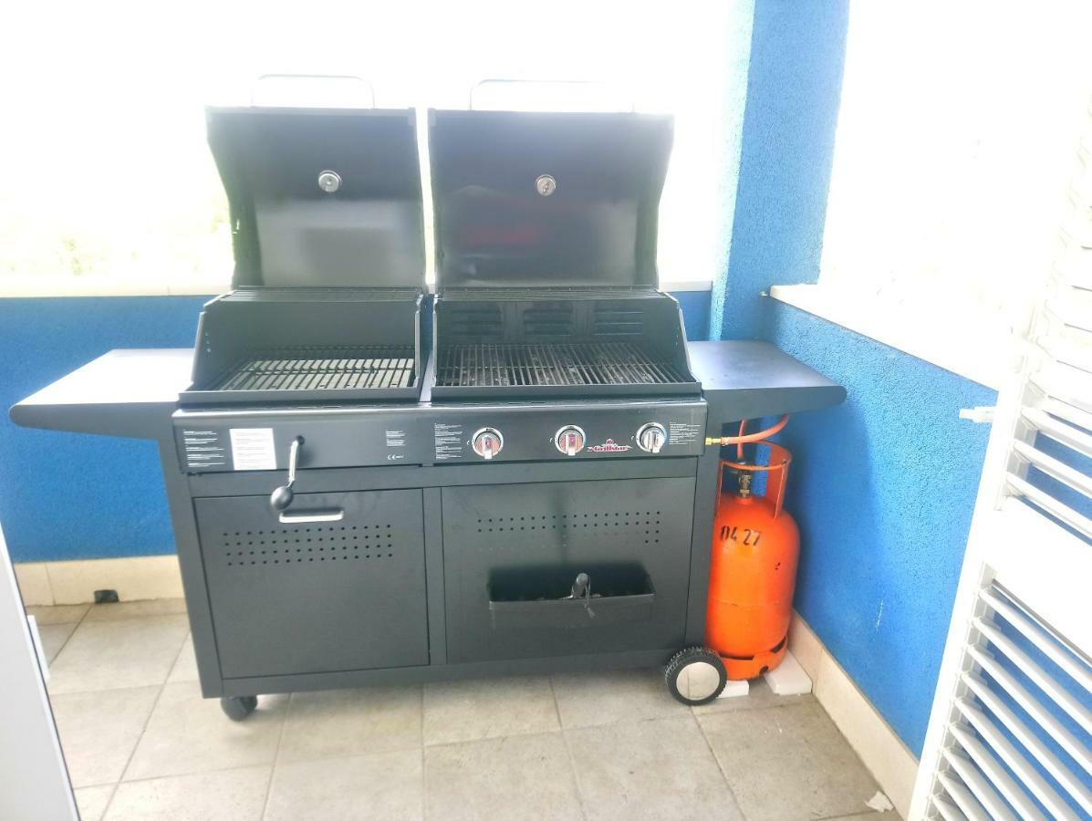 Ferienhaus Paula Apartment Podstrana Ngoại thất bức ảnh
