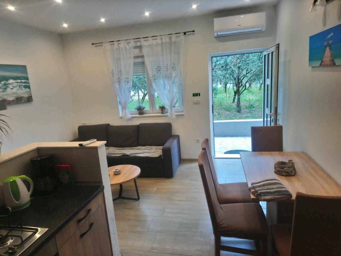 Ferienhaus Paula Apartment Podstrana Ngoại thất bức ảnh